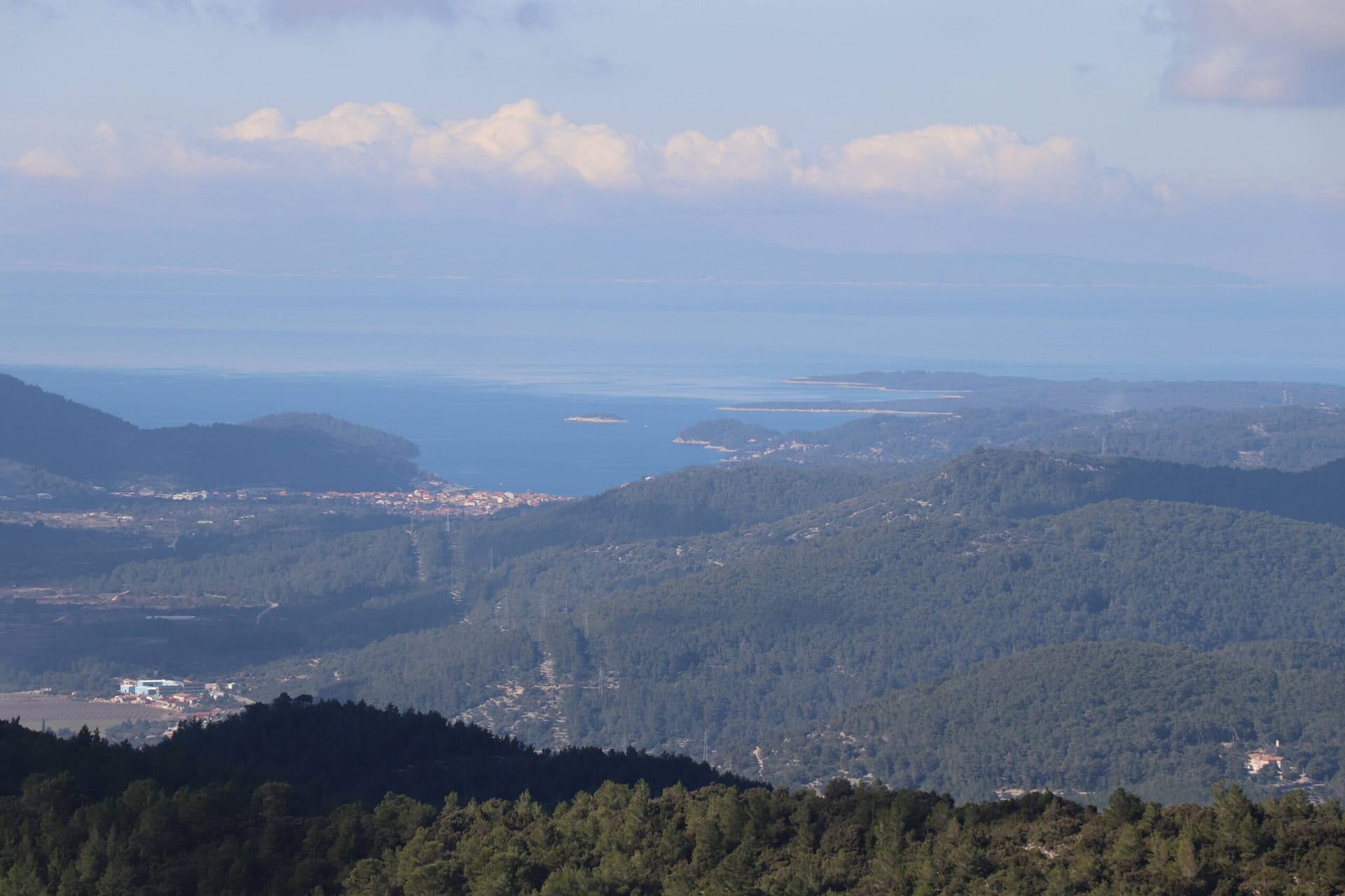 Hike high hills of Korčula island – Vela Luka Tasting Tours